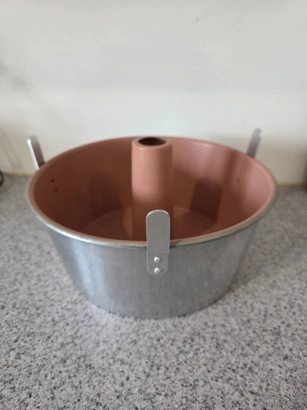 Pink Silicone Bundt Cake Pan - Nonstick Tube Cake Mold